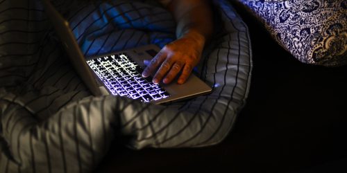 Brasil é 5º país com mais denúncias de abuso sexual infantil online Imagem referente a Brasil é 5º país com mais denúncias de abuso sexual infantil online