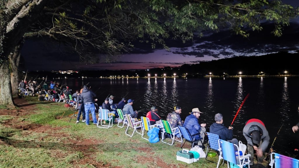 Tradicional Pesca no Lago de Cascavel reúne milhares em evento marcado por lazer e solidariedade
