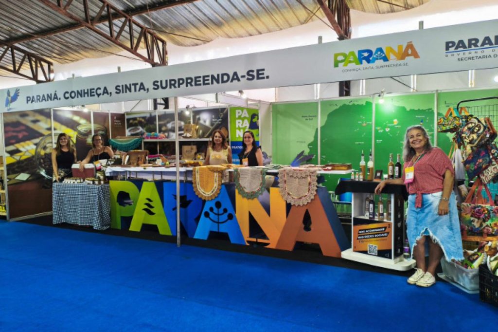 Governo do estado divulga o turismo panamense durante a ExpoLondrina Governo do estado divulga o turismo panamense durante a ExpoLondrina