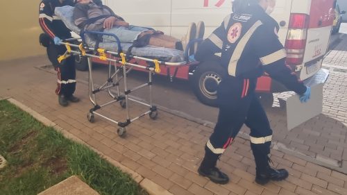 Após ser preso, homem que agrediu companheira passa mal e é socorrido pelo Samu na Delegacia Após ser preso, homem que agrediu companheira passa mal e é socorrido pelo Samu na Delegacia