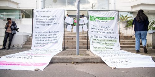 Imagem referente a Mulheres pressionam Corte equatoriana para descriminalizar aborto