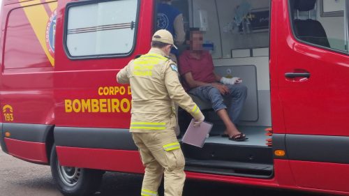 Idoso fica ferido após ser agredido pela filha no Bairro Floresta Idoso fica ferido após ser agredido pela filha no Bairro Floresta