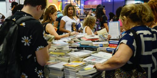 Capital Mundial do Livro, Rio receberá acervo selecionado pela CPLP Imagem referente a Capital Mundial do Livro, Rio receberá acervo selecionado pela CPLP