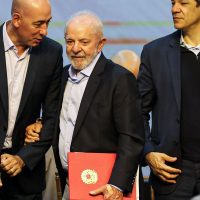 Imagem referente a Haddad pede que eleitores se mobilizem por reforma do Imposto de Renda