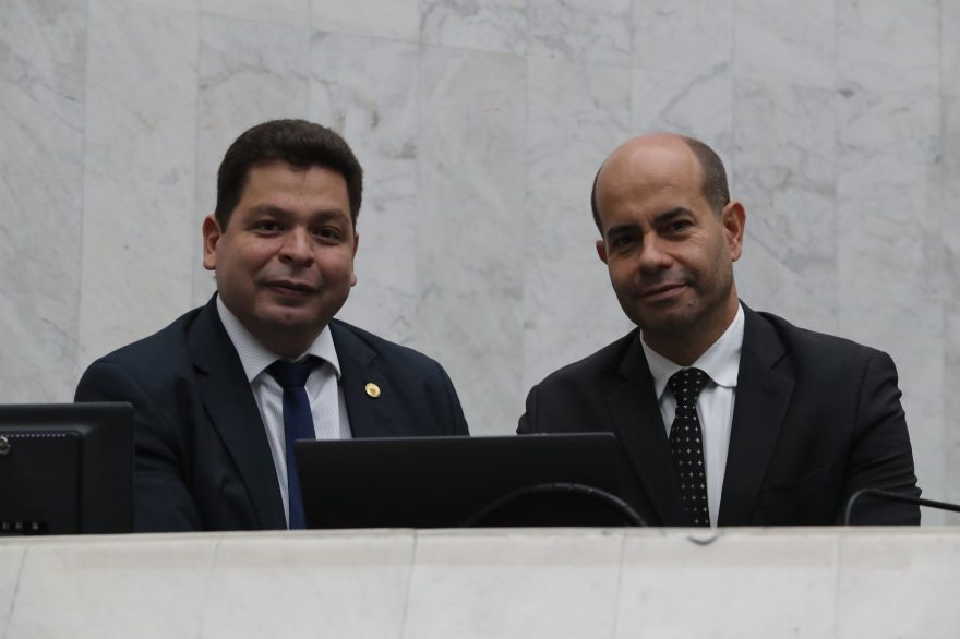Deputados pressionam por mais segurança viária no Paraná