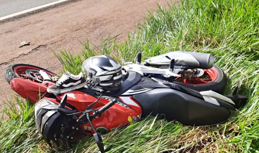 Motocicleta e ônibus se envolvem em acidente na PRc-272, em Iporã