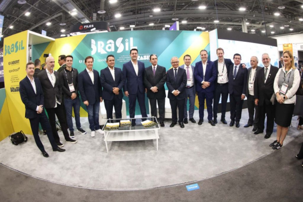 Nos EUA, Ratinho Junior apresenta destaques do Paraná a empresários da radiodifusão Nos EUA, Ratinho Junior apresenta destaques do Paraná a empresários da radiodifusão