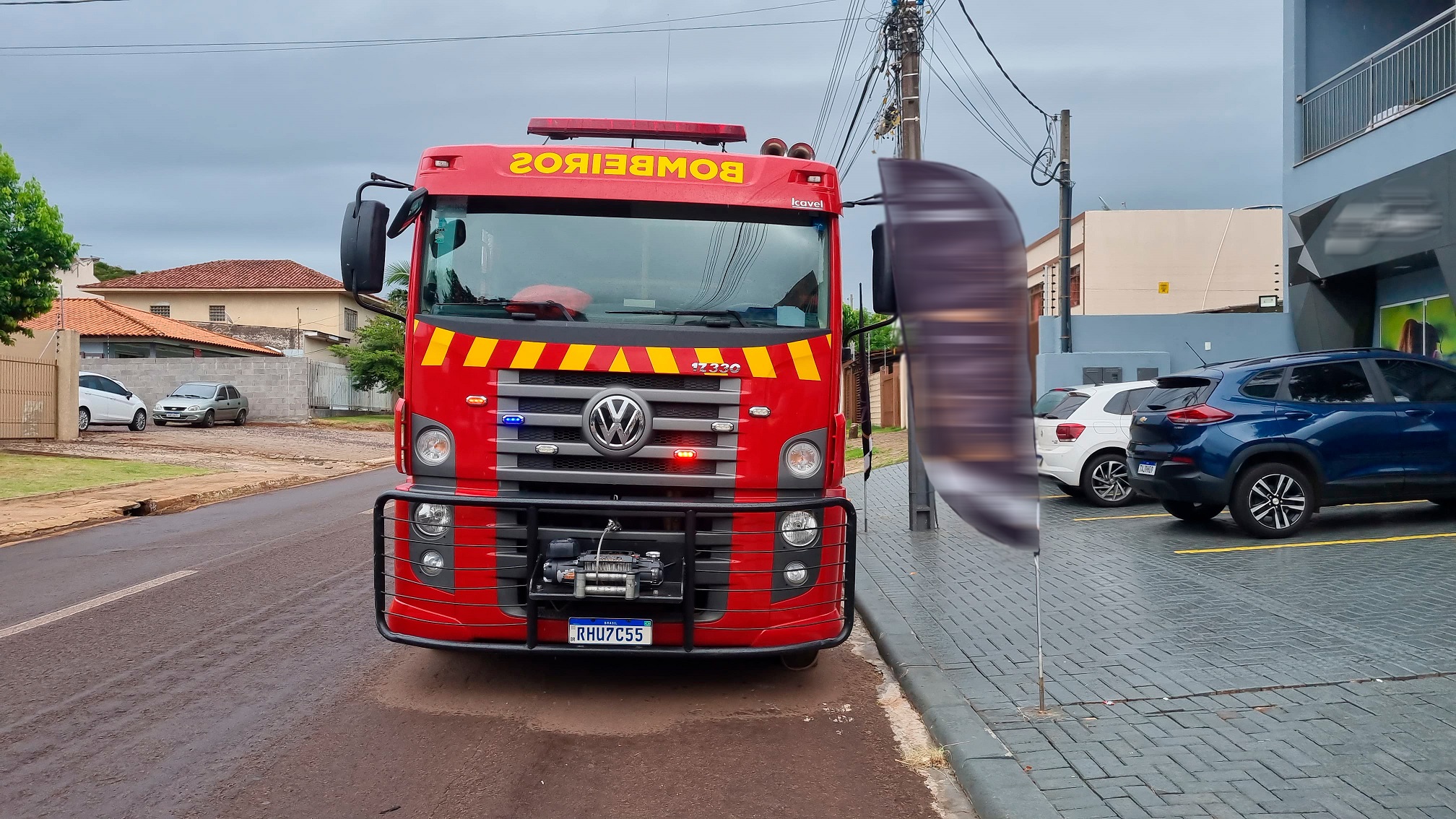 Operação Páscoa: Bombeiros são acionados para resgatar coelho em buraco