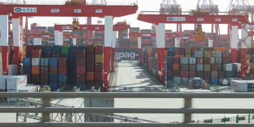 EUA vão taxar produtos da China em 104% a partir desta quarta Imagem referente a EUA vão taxar produtos da China em 104% a partir desta quarta