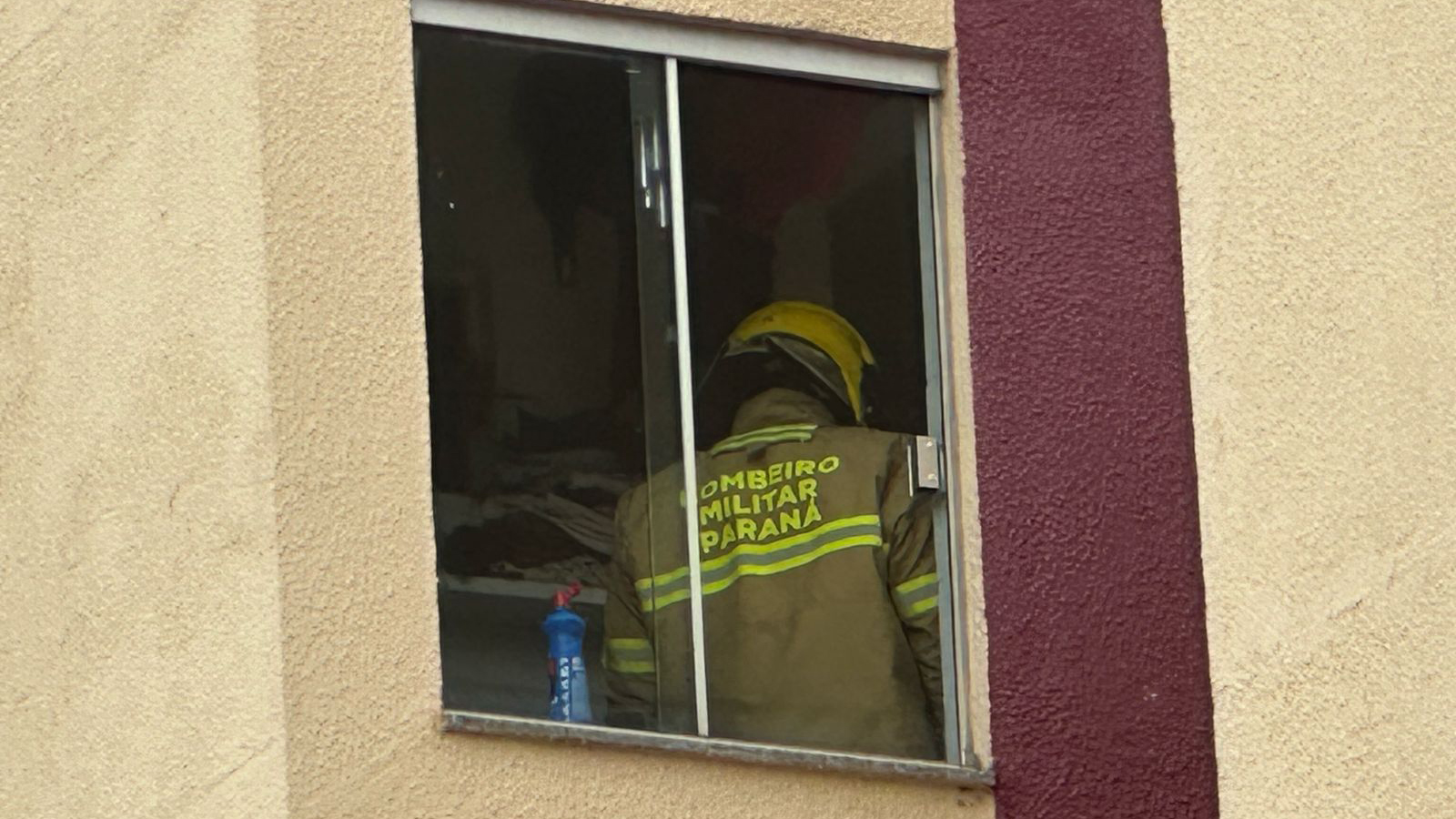 Corpo de Bombeiros combate vazamento de gás no bairro Parque Verde