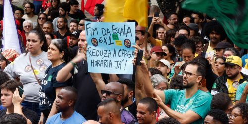Imagem referente a Seis em cada 10 brasileiros apoiam a redução da jornada de trabalho