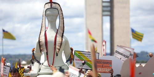 Indígenas poderão incluir etnia no registro durante evento em Brasília Imagem referente a Indígenas poderão incluir etnia no registro durante evento em Brasília