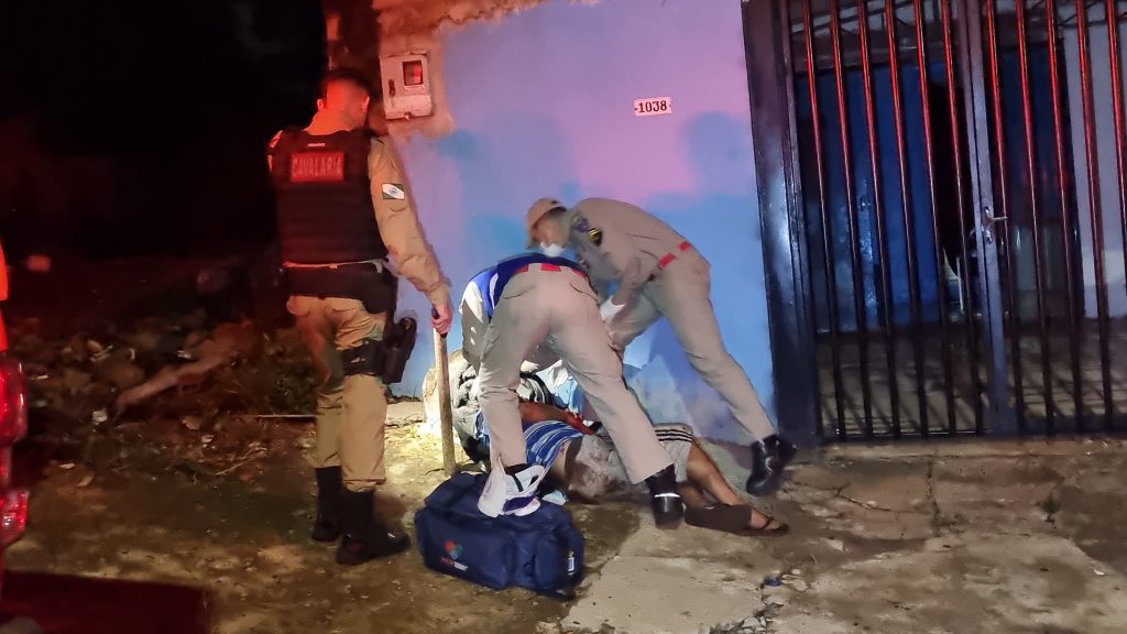Homem fica ferido após ser agredido na Rua Europa