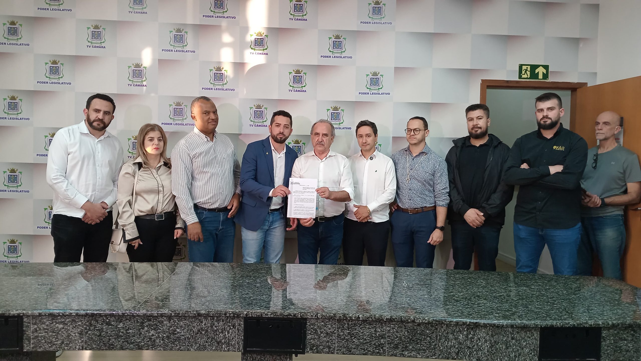 Projeto de Lei em Cascavel visa afastamento imediato de servidores suspeitos de violência