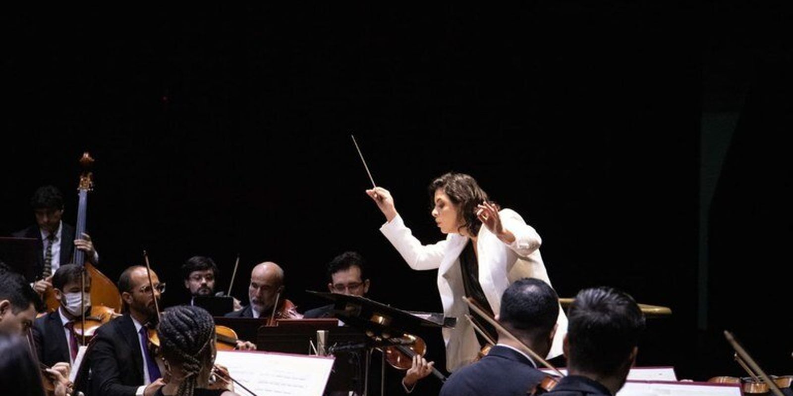 Imagem referente a Rádio MEC apresenta ao vivo concerto da Orquestra Filarmônica de Goiás