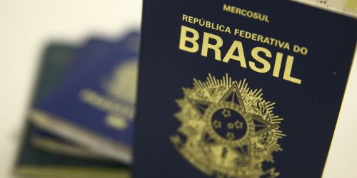 Brasil começa a exigir visto para EUA, Canadá e Austrália nesta quinta Imagem referente a Brasil começa a exigir visto para EUA, Canadá e Austrália nesta quinta