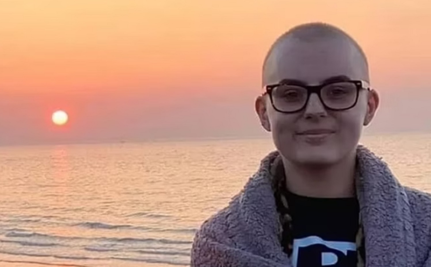 Jovem morre após ter diagnóstico de câncer confundido com virose persistente