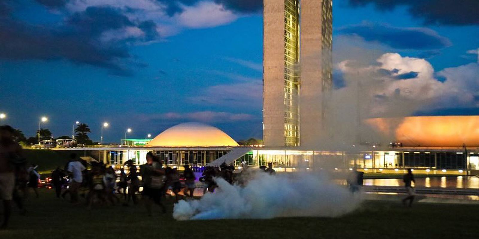 Lideranças indígenas criticam ação policial em frente ao Congresso