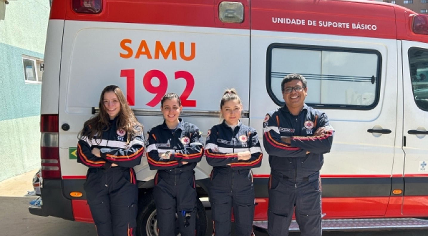 Durante deslocamento para Cascavel, gestante da à luz em ambulância do Samu
