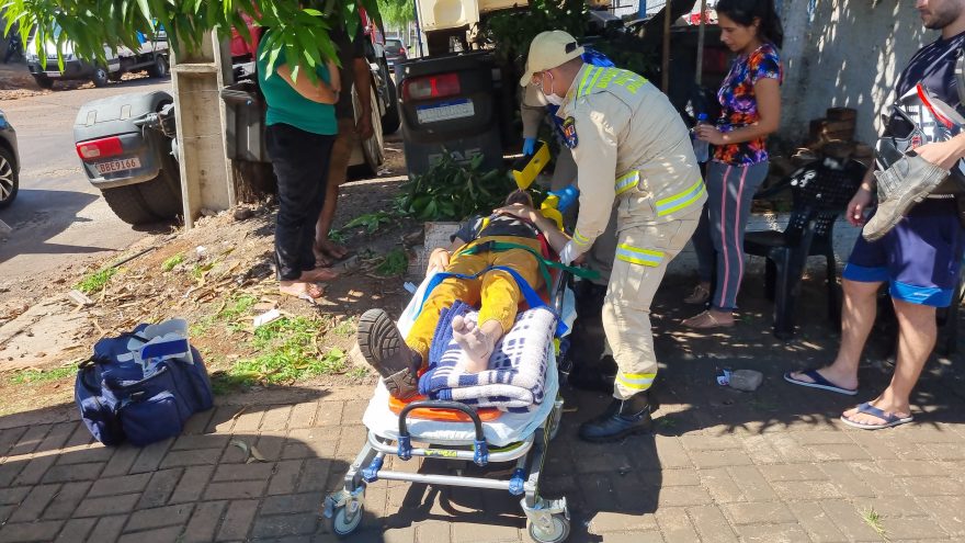 Acidente no Cascavel Velho deixa motociclista ferido