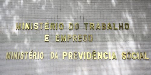 Greve de médicos peritos da Previdência termina após 235 dias Imagem referente a Greve de médicos peritos da Previdência termina após 235 dias