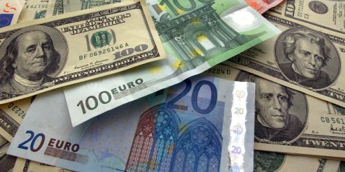 Dólar cai para R$ 5,87 em dia positivo para países emergentes Imagem referente a Dólar cai para R$ 5,87 em dia positivo para países emergentes