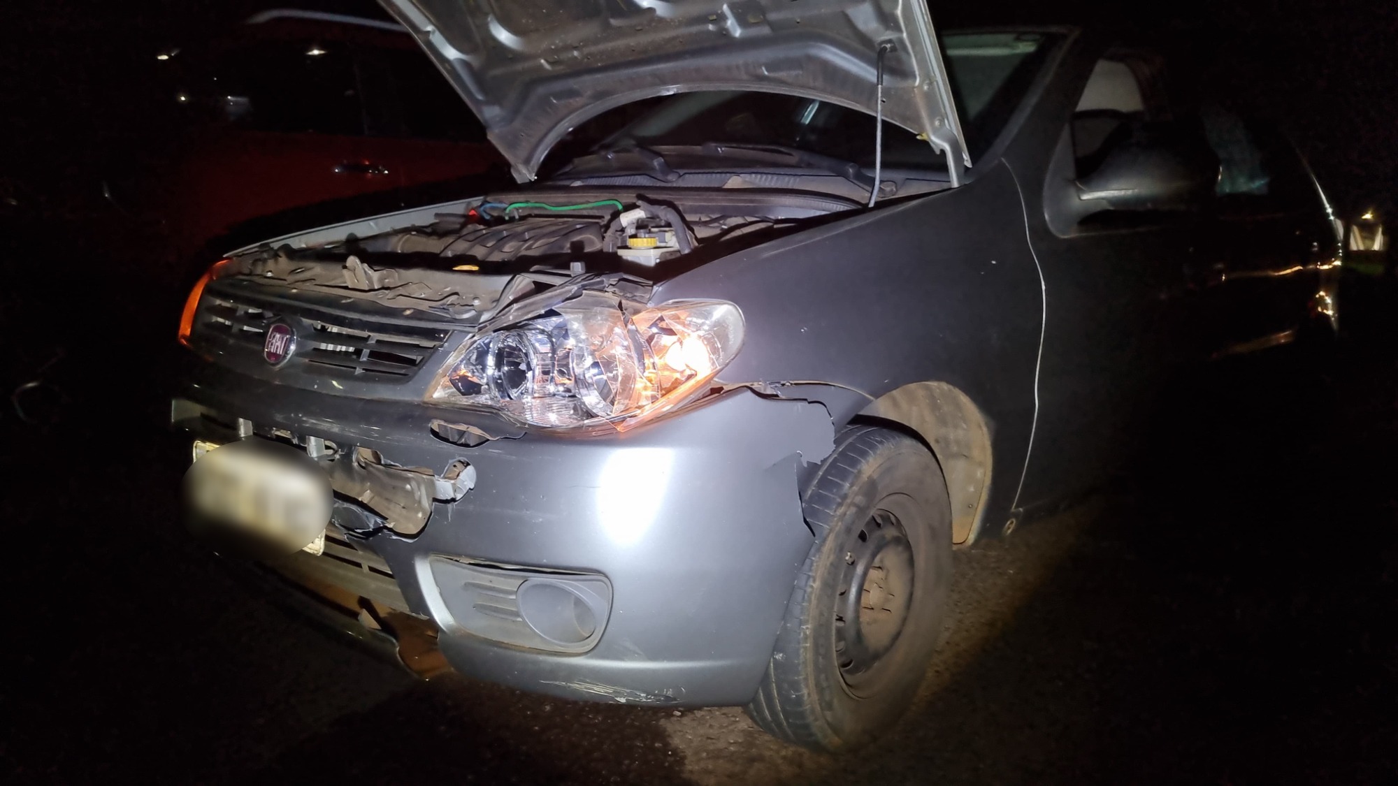 Colisão traseira entre Fiat Palio e Honda HR-V é registrada na marginal da BR-277