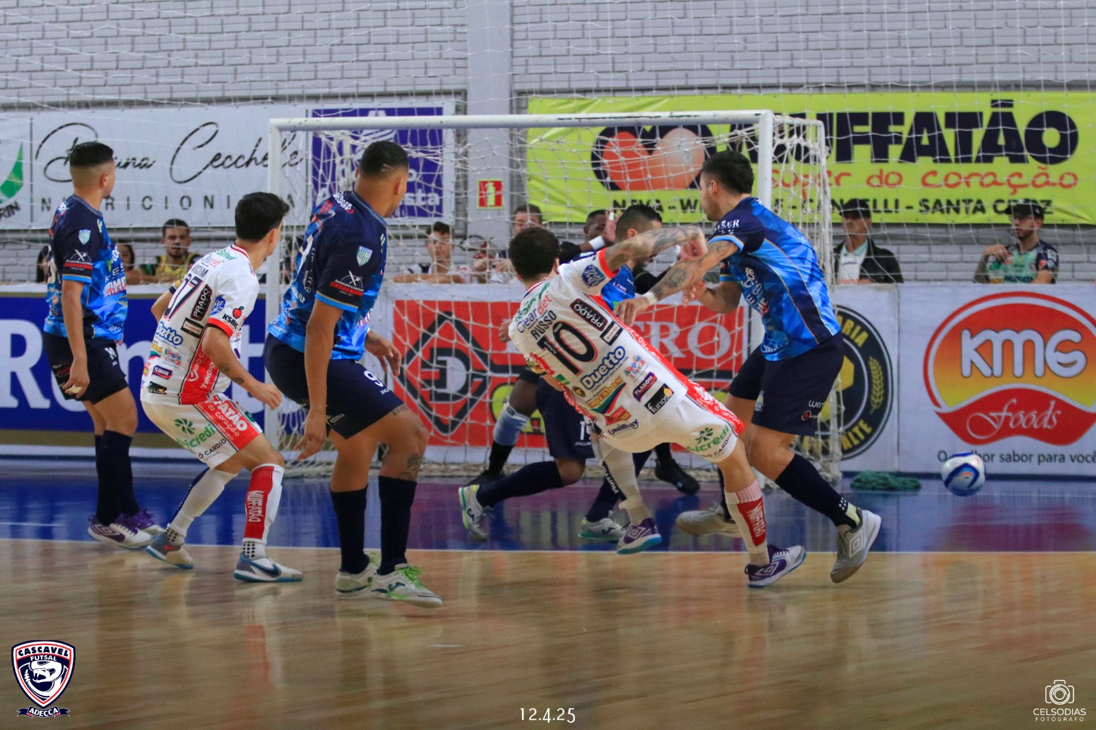 Cascavel Futsal mantém invencibilidade com vitória de 6 a 2