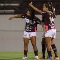 Imagem referente a Ferroviária vence e assume liderança do Brasileiro Feminino