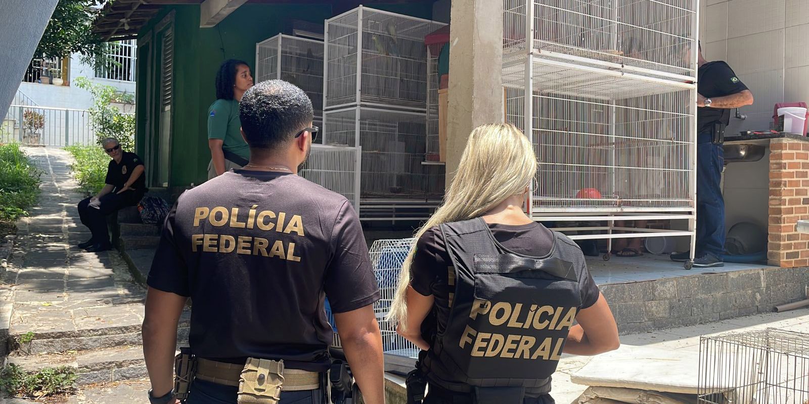 Idade para aposentadoria de mulheres policiais pode ser mudada Idade para aposentadoria de mulheres policiais pode ser mudada