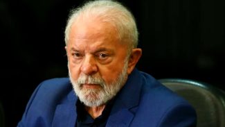 Lula lamenta acidente com balão em SC e coloca governo à disposição