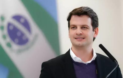 Eduardo Pimentel tem 81,0% de aprovação em Curitiba, diz pesquisa Eduardo Pimentel tem 81,0% de aprovação em Curitiba, diz pesquisa