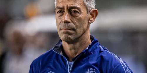 Santos demite técnico Pedro Caixinha após início difícil no Brasileiro Imagem referente a Santos demite técnico Pedro Caixinha após início difícil no Brasileiro