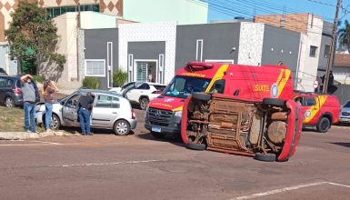 Imagem referente a Siate é acionado para atender vítima de capotamento no Centro de Cascavel