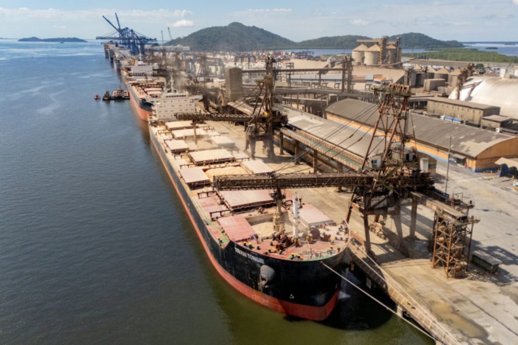 Movimentação de cargas nos portos do Paraná cresce 6,3% no primeiro trimestre Movimentação de cargas nos portos do Paraná cresce 6,3% no primeiro trimestre