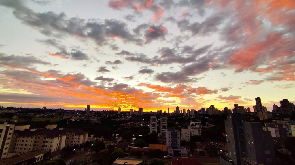 Previsão de clima instável nesta terça-feira com máxima de 23°C em Cascavel