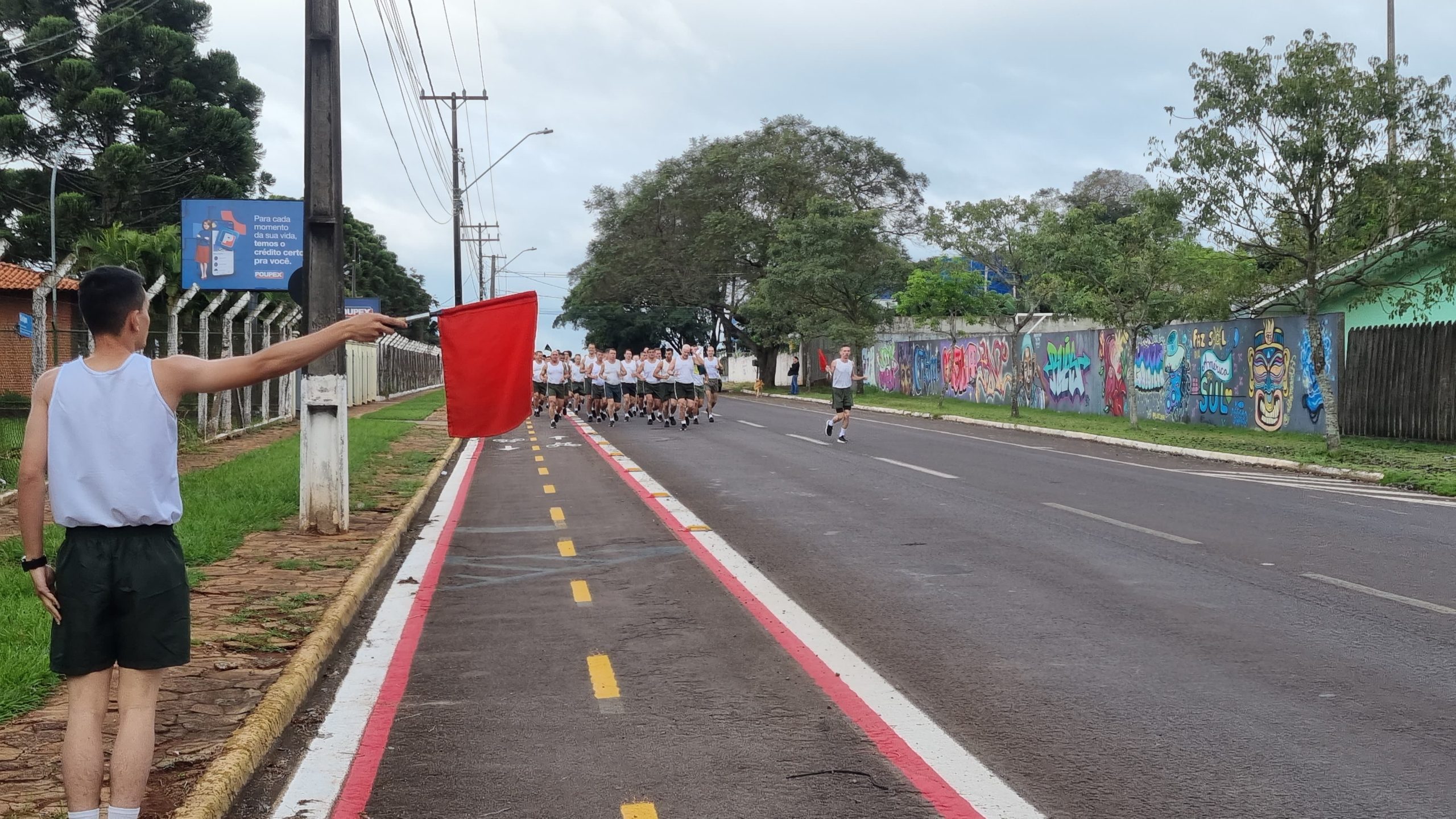 Corrida militar abre a Semana do Exército em Cascavel