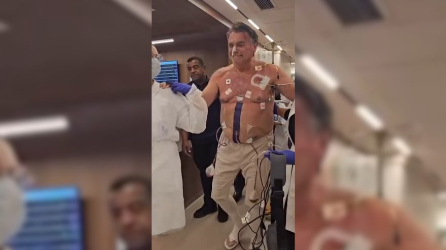 Bolsonaro divulga vídeo caminhando no hospital após nova cirurgia abdominal