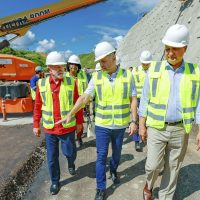 Imagem referente a Lula visita trecho da Via Dutra que tem 25% das obras concluídas