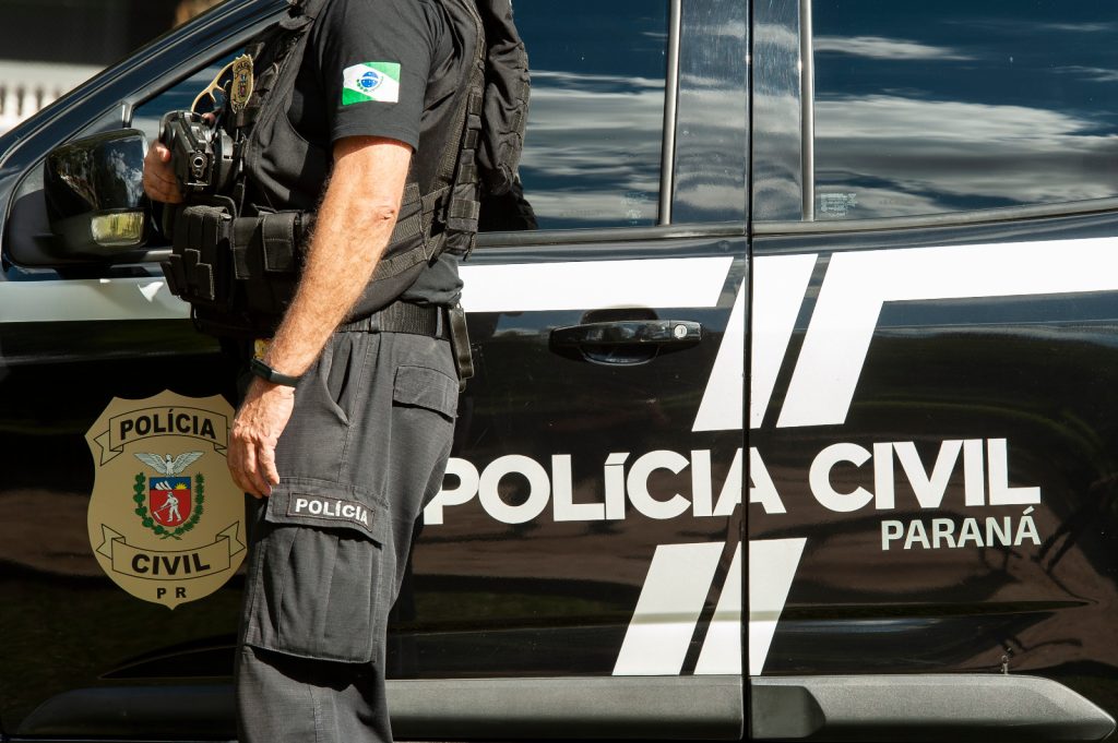 Companheira e enteado são presos em Ubiratã acusados de matar homem enquanto dormia Companheira e enteado são presos em Ubiratã acusados de matar homem enquanto dormia