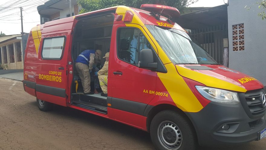 Sozinho com os irmãos, menino se engasga e é socorrido pelo Siate na Rua Vermelha