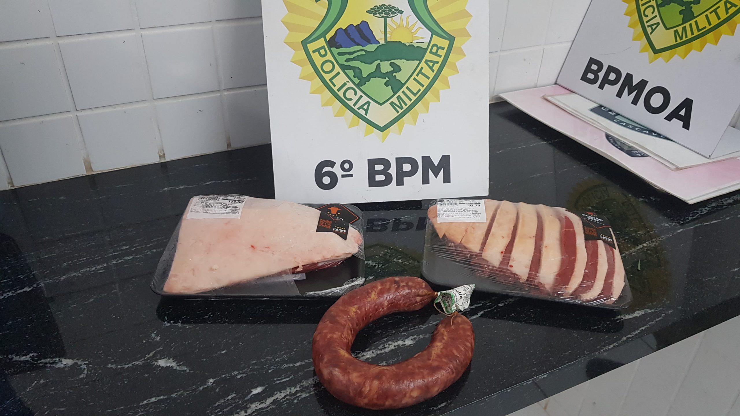 Ladrão furta Picanha e salame e é preso pela PM