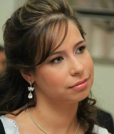 Imagem referente a Professora e jornalista Kelly Cristina Rissa morre aos 38 anos