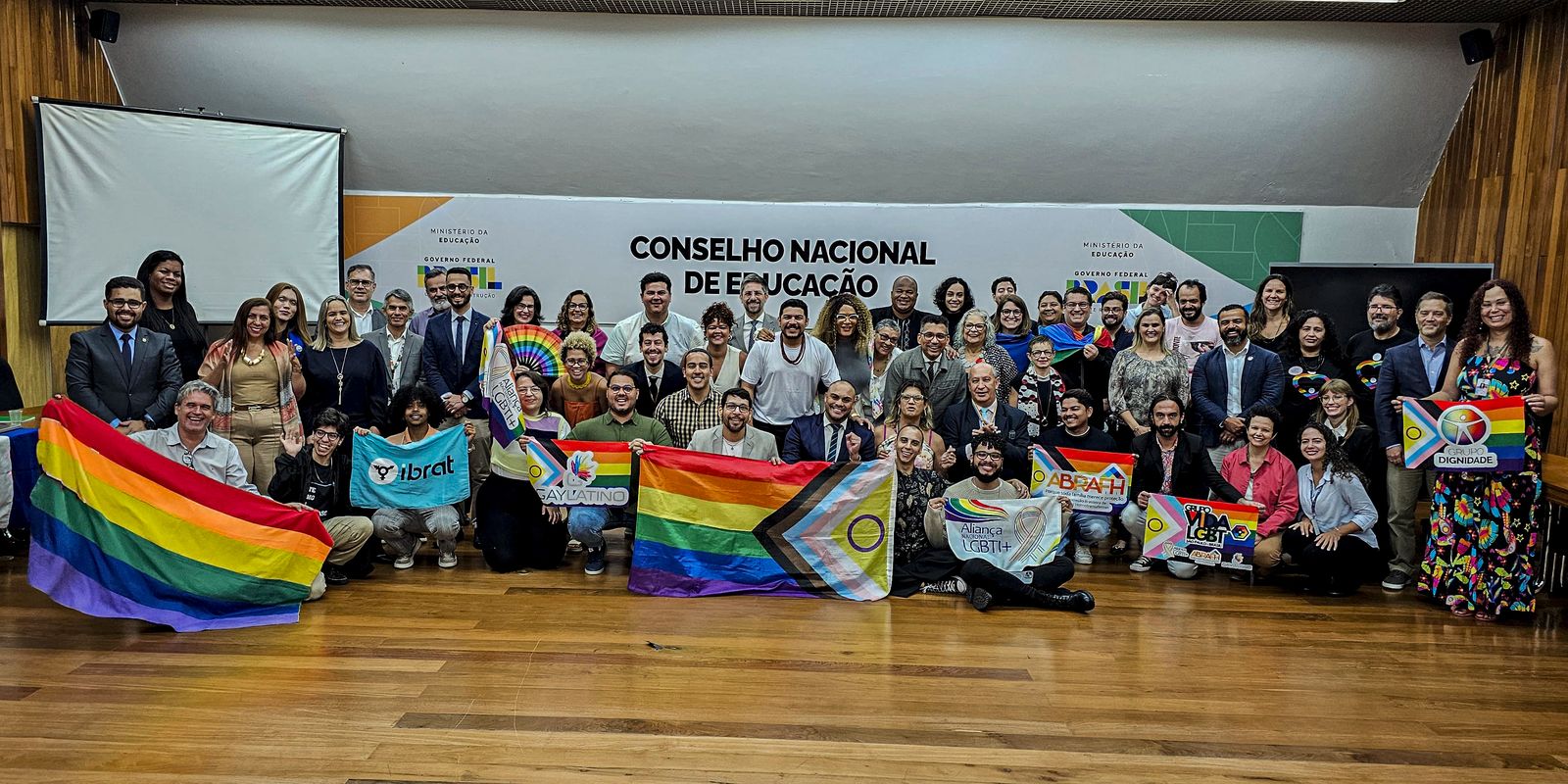 Imagem referente a Nove em cada dez estudantes LGBTI+ sofreram agressão verbal na escola