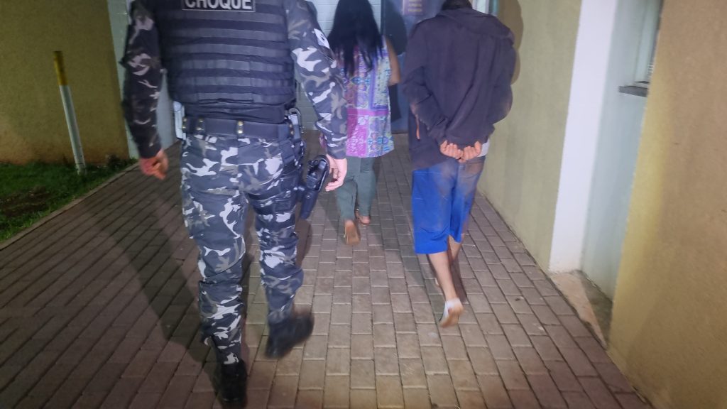 Ação policial no Bairro Floresta resulta em cumprimento de mandados de prisão Ação policial no Bairro Floresta resulta em cumprimento de mandados de prisão