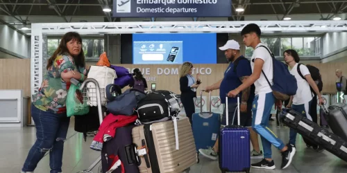 Aeroportos da Infraero devem receber 115 mil passageiros no feriadão Imagem referente a Aeroportos da Infraero devem receber 115 mil passageiros no feriadão