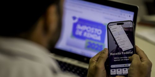 Receita recebe quase 14 milhões de declarações do IR em um mês Receita recebe quase 14 milhões de declarações do IR em um mês