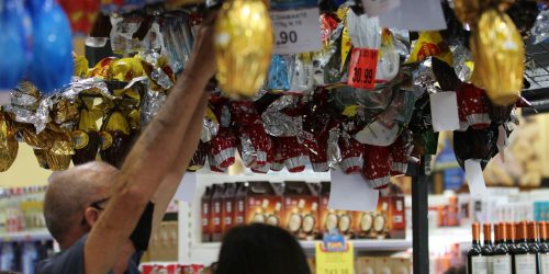 Vendas de Páscoa devem beneficiar 61 mil pequenos negócios em SP Vendas de Páscoa devem beneficiar 61 mil pequenos negócios em SP