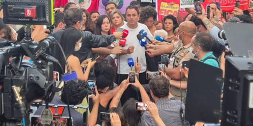 Glauber Braga encerra greve de fome após acordo com Hugo Motta Glauber Braga encerra greve de fome após acordo com Hugo Motta