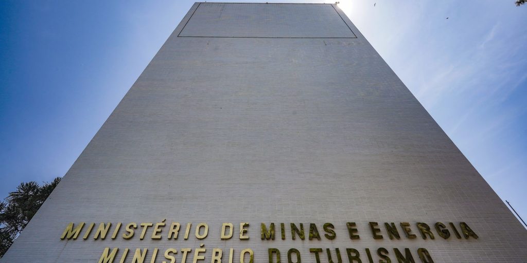 Ministério do Turismo cancela cadastro da empresa Hurb Ministério do Turismo cancela cadastro da empresa Hurb